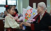 太湖幼儿园：金秋十月爽，九九话重阳